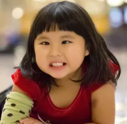 Evylah Xiong